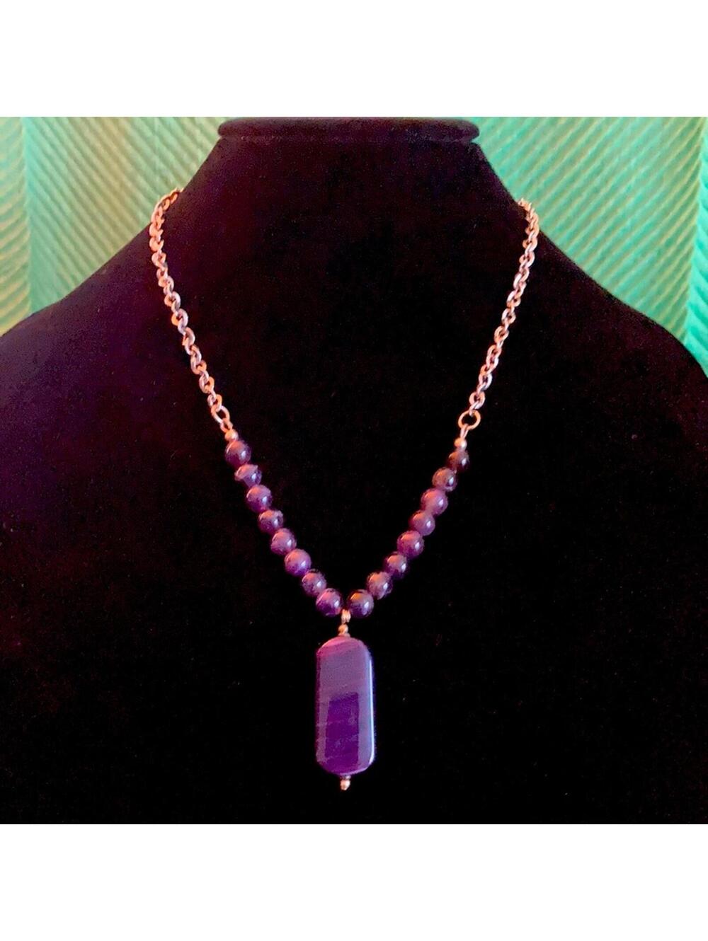 21” Agate with antique silver necklace